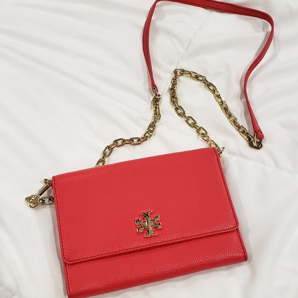 Tory Burch Chain Wallet with clasp